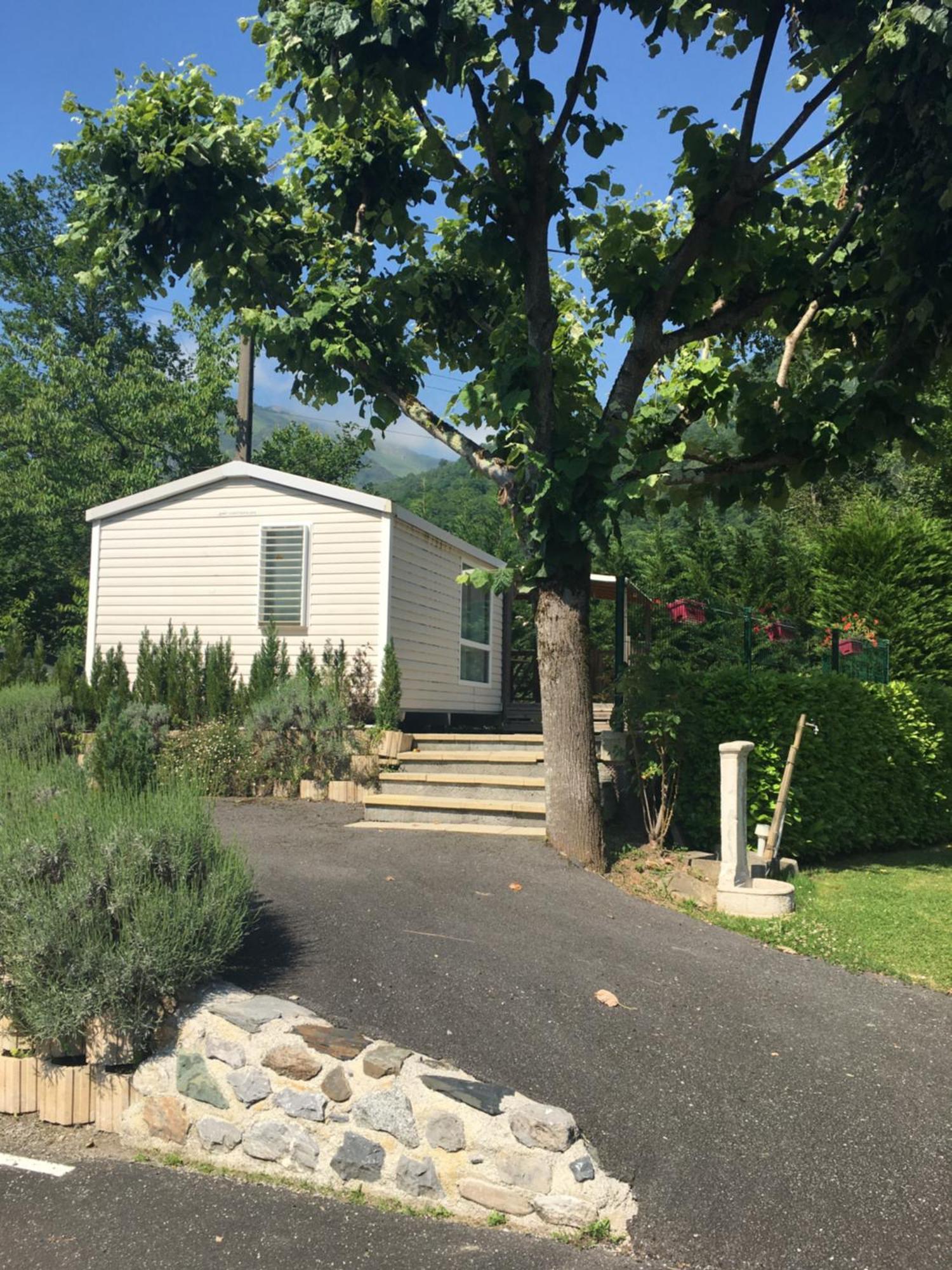 Camping Du Valentin Laruns Exterior photo