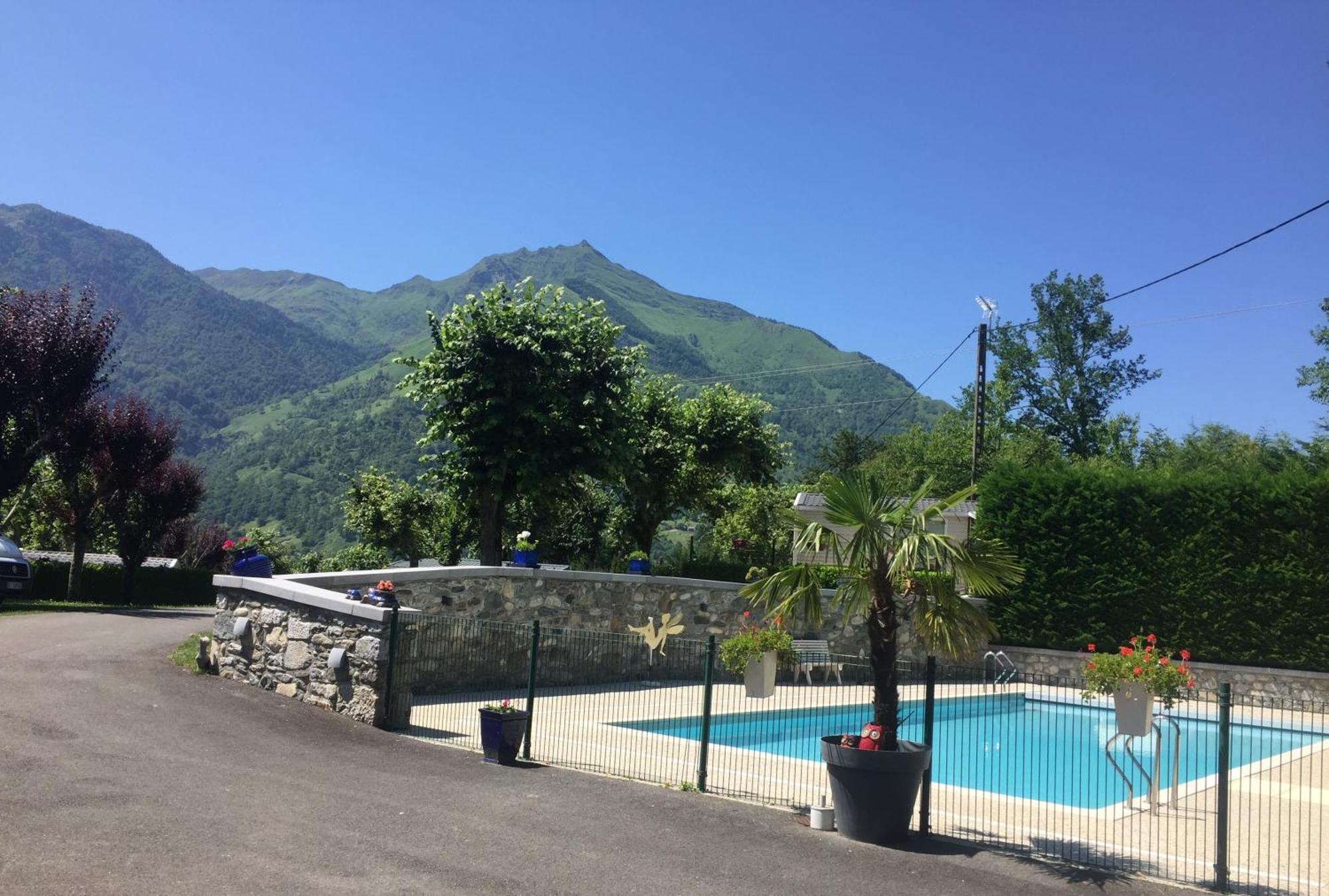 Camping Du Valentin Laruns Exterior photo